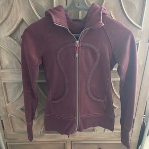 Lululemon scuba hoodie size 4